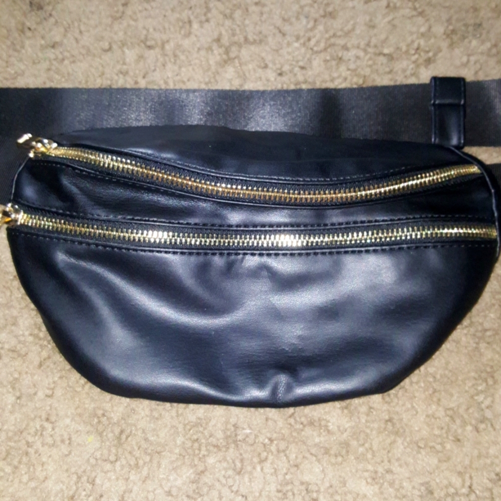 Fanny pack